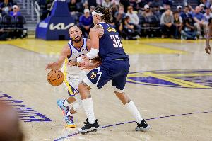 戈登：勇士确实很强 库里的牵制力让我们防守不得不频繁轮转