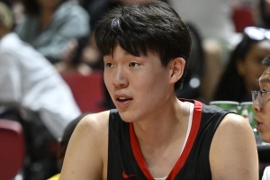 这场比赛再次给杨瀚森敲了敲警钟 让他深刻地感受到NBA的丛林法则