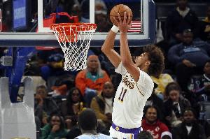 海斯：短传配合策应和持球组织大概是我比赛中最擅长的部分